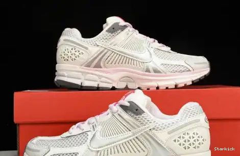 Nike 5 Pack White FN3695-001 Pink Vomero Zoom 520 0531